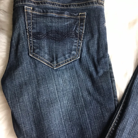 Charlotte Russe low rise skinny boot jeans. Size 6 - Picture 2 of 4